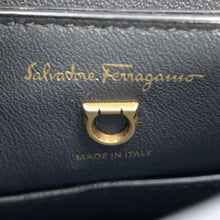 将图像加载到图库查看器中，Ferragamo Gancini Margot 2-Way Handbag Gray21H493 Leather
