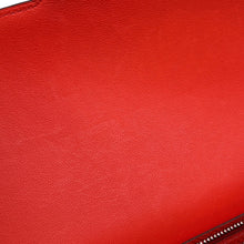 将图像加载到图库查看器中，HERMES Constance Capucines Epsom
