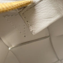 将图像加载到图库查看器中，Bottega Veneta Maxi INTRECCIATO Brique Cassette Hobo Bag White729166 Lambskin Size Small
