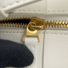 将图像加载到图库查看器中，Bottega Veneta Maxi INTRECCIATO Brique Cassette Hobo Bag White729166 Lambskin Size Small
