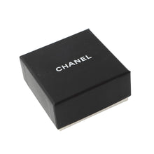 将图像加载到图库查看器中，CHANEL Earring CC Logo Metal

