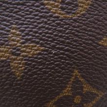 将图像加载到图库查看器中，LOUIS VUITTON Baguette SPO Red Monogram
