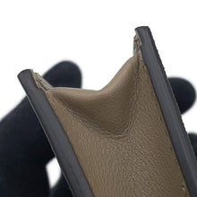 将图像加载到图库查看器中，GUCCI Dionysus AirPodsPro Case Beige699754 GG SupremeCanvas
