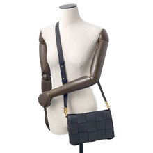 将图像加载到图库查看器中，Bottega Veneta Cassette Shoulder Black666870 Leather Size Mini

