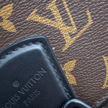 Load image into Gallery viewer, LOUIS VUITTON Montsouris Messenger NoirM47060 Monogram Macassar Canvas Size PM
