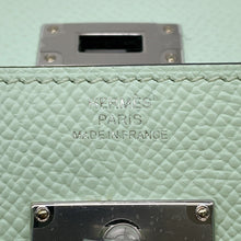 将图像加载到图库查看器中，HERMES Kelly wallet long to go VertPeppermint Epsom
