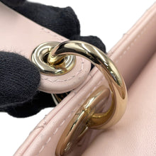 将图像加载到图库查看器中，Dior Lady Dior Canage Powder PinkM0565ONGE_M413 Lambskin Size Medium
