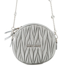将图像加载到图库查看器中，MIUMIU Matelassé Round Shoulder Bag Silver5BH191 Leather
