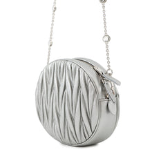 将图像加载到图库查看器中，MIUMIU Matelassé Round Shoulder Bag Silver5BH191 Leather
