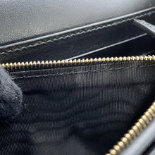 将图像加载到图库查看器中，GUCCI GGMatelasse Chain Wallet Black723787 Leather
