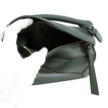 将图像加载到图库查看器中，LOEWE Puzzle bag KhakiA510U95X58 Leather Size Mini

