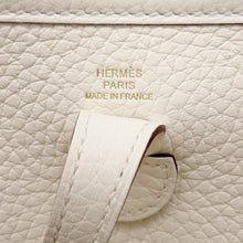 将图像加载到图库查看器中，HERMES Evelyne Amazon Short Nata Taurillon Clemence Size TPM
