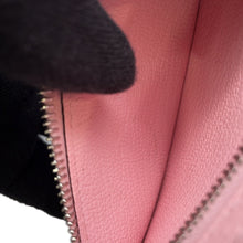 Load image into Gallery viewer, HERMES Bearn combine Rose Sakura Chevre Myzore Goatskin
