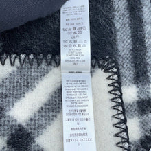 Load image into Gallery viewer, BURBERRY Check Wool Scarf Black80792461 Wool 100%
