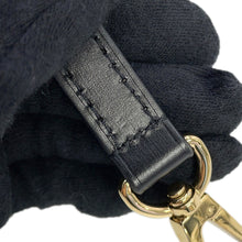 将图像加载到图库查看器中，LOUIS VUITTON Cannes NoirM43986 Monogram Monogram Reverse Canvas
