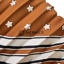 Load image into Gallery viewer, HERMES Pleated Carre &quot;Bride de Gala&quot; Halzan Silk100%
