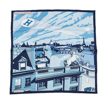 将图像加载到图库查看器中，HERMES Carre Midnight Fauvele Minuit au Faubourg Size 70 Marine/Ciel/White Silk100%
