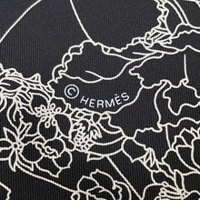 将图像加载到图库查看器中，HERMES Carre 90 ROBE LEGERE Size 90 Black/White Silk100%
