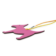 将图像加载到图库查看器中，HERMES Petit Ash Bag Charm Dog Magnolia/Brown Taurillon Clemence Chevre
