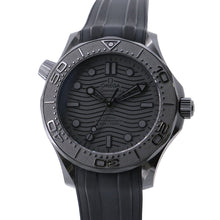 Load image into Gallery viewer, OMEGA Seamaster Diver 300 Co-Axial Master Chronometer BlackBlack W43.5mm Ceramic Rubber Black Dial210.92.44.20.01.003
