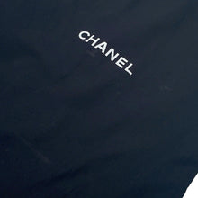 Load image into Gallery viewer, CHANEL Matelasse ChainShoulder Bag Black Patent Leather Leather Size 25
