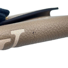 将图像加载到图库查看器中，LOUIS VUITTON Portefeuille Victorine Tourterelle claimM81861 Bicolor Monogram Empreinte Leather
