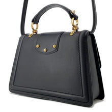 将图像加载到图库查看器中，DOLCE&amp;GABBANA DG Amore 2-way Handbag Black Calf Leather Faux Pearl
