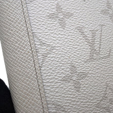 Load image into Gallery viewer, LOUIS VUITTON Portefeuille Brazza NM Optical WhiteM30889 Monogram・Canvas/Taiga Leather
