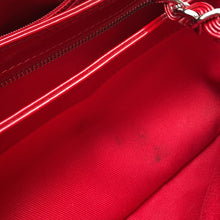 将图像加载到图库查看器中，CHANEL Matelasse Mademoiselle Chain Boring Shoulder Red Patent Leather
