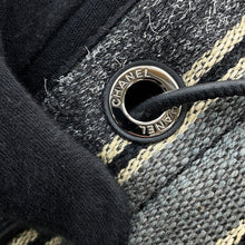 将图像加载到图库查看器中，CHANEL Deauville Drawstring Shoulder Black/Gray/WhiteA57536 Canvas
