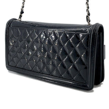 将图像加载到图库查看器中，CHANEL Lego Boy ChainShoulder Black Patent Leather Rhinestone Plastic
