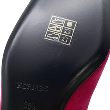 Load image into Gallery viewer, HERMES Ballet shoes &quot;Jane&quot; Fuchsia Velour Size 35H
