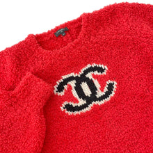 Load image into Gallery viewer, CHANEL CC Logo pullover sweater Size Chronomat 44 RedP62563 Wool 43% Acryl 31% Polyamide 13% Cashmere 10% Polyester 2% Other 1%
