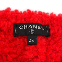 Load image into Gallery viewer, CHANEL CC Logo pullover sweater Size Chronomat 44 RedP62563 Wool 43% Acryl 31% Polyamide 13% Cashmere 10% Polyester 2% Other 1%
