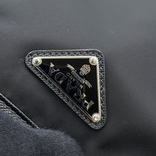 将图像加载到图库查看器中，PRADA Re-Nylon Shoulder Bag Black2VH118 Nylon

