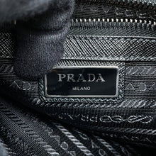 将图像加载到图库查看器中，PRADA Re-Nylon Shoulder Bag Black2VH118 Nylon
