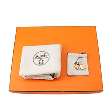 Load image into Gallery viewer, HERMES Picotin Lock Vert Mangrove Taurillon Clemence Size MM
