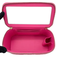 将图像加载到图库查看器中，CHANEL Matelasse Vanity ChainShoulder Bag PinkAP1341 Caviar Leather Size Small
