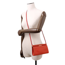 Load image into Gallery viewer, HERMES ClicH Shoulder Bag Rouge Coeur Evergrain Size 21
