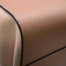 Load image into Gallery viewer, LOEWE hammock Light Pink/Jasmin FlowerA538S35X51 Leather Size Small
