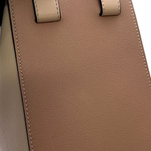 Load image into Gallery viewer, LOEWE hammock Light Pink/Jasmin FlowerA538S35X51 Leather Size Small
