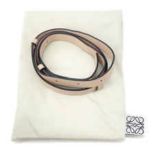 Load image into Gallery viewer, LOEWE hammock Light Pink/Jasmin FlowerA538S35X51 Leather Size Small
