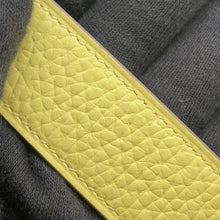 Load image into Gallery viewer, HERMES Lindy Limoncello Taurillon Clemence Size Mini
