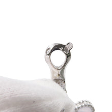 将图像加载到图库查看器中，Van Cleef &amp; Arpels Magic Alhambra Earring 3 MotifVCARN18800 18K White Gold
