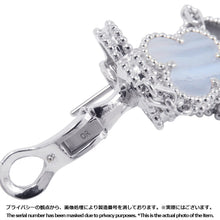 将图像加载到图库查看器中，Van Cleef &amp; Arpels Magic Alhambra Earring 3 MotifVCARN18800 18K White Gold
