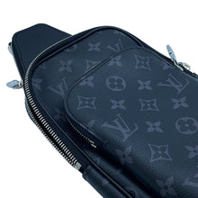 将图像加载到图库查看器中，LOUIS VUITTON Avenue Sling Bag NoirM47137 Monogram Eclipse Size PM

