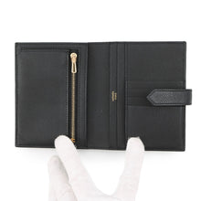 Load image into Gallery viewer, HERMES Bean compact Black Epsom
