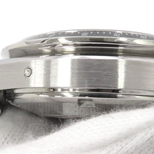 将图像加载到图库查看器中，OMEGA Speedmaster Date W40mm Stainless Steel Gray Dial323.30.40.40.06.001
