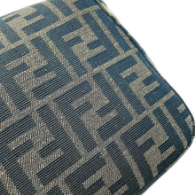 将图像加载到图库查看器中，FENDI Zucca Multi-Pocket Baguette Brown/Black8BR808 Jacquard
