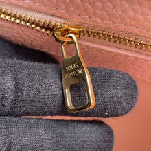 Load image into Gallery viewer, LOUIS VUITTON Capucines PinkM22178 Taurillon Leather Size BB
